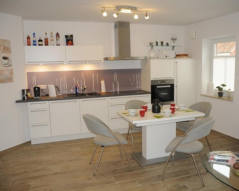 Leo Apartment Греетзиел Екстериор снимка